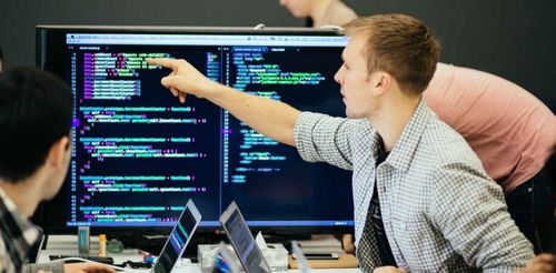 高校計算機學科排行榜揭曉 北大無緣前三，東南大學軟件開發僅次于清華